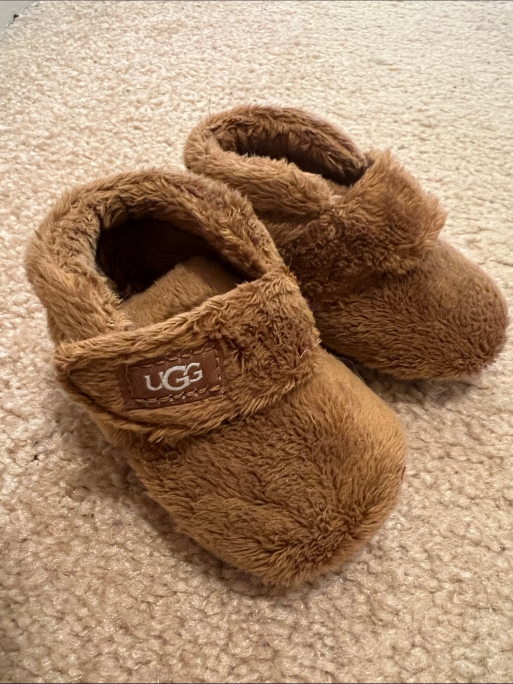 UGG Kids Chestnut Brown Furry Slip-On Slippers with Strap